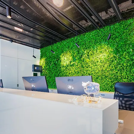 A&m With Free Parking 3*