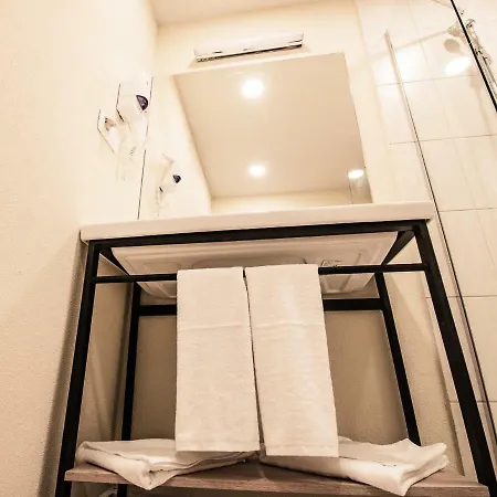 A&m With Free Parking Otel Filibe