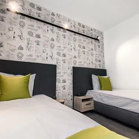 A&m With Free Parking 3*