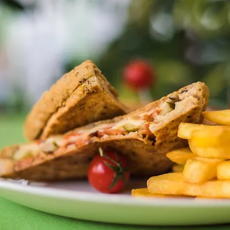 Otel A&m With Free Parking