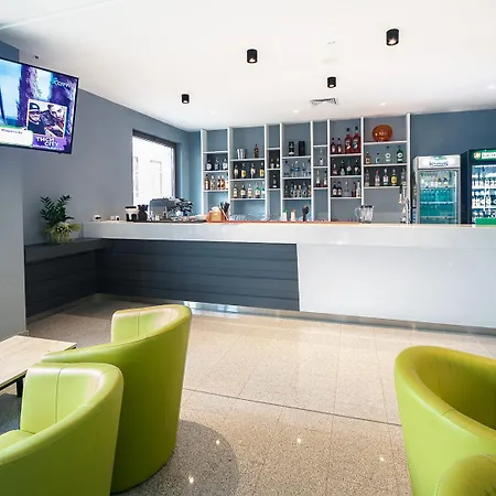 A&m With Free Parking Hotel