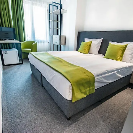 Hotel A&m With Free Parking 3*