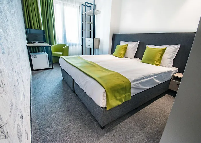 Hotel A&m With Free Parking 3*