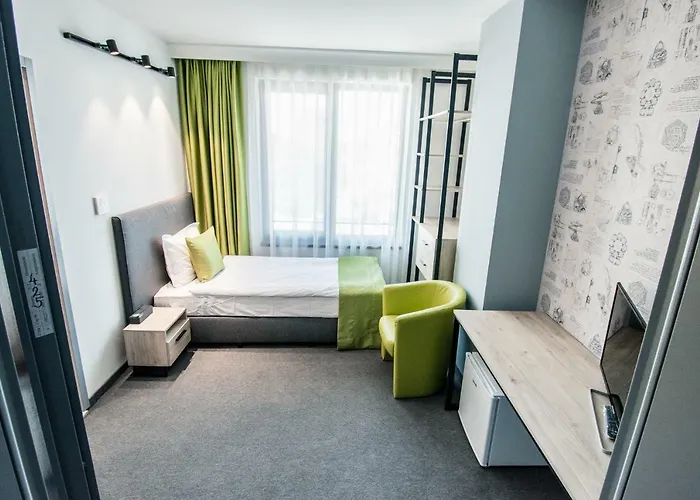 A&m With Free Parking Hotel