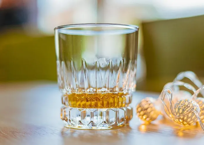 A&m With Free Parking 3*